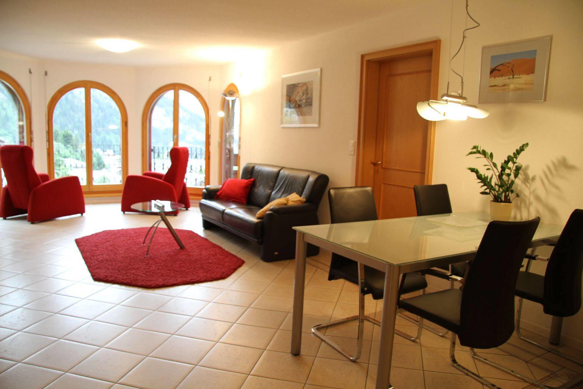 Chateau Leukerbad Luaran gambar